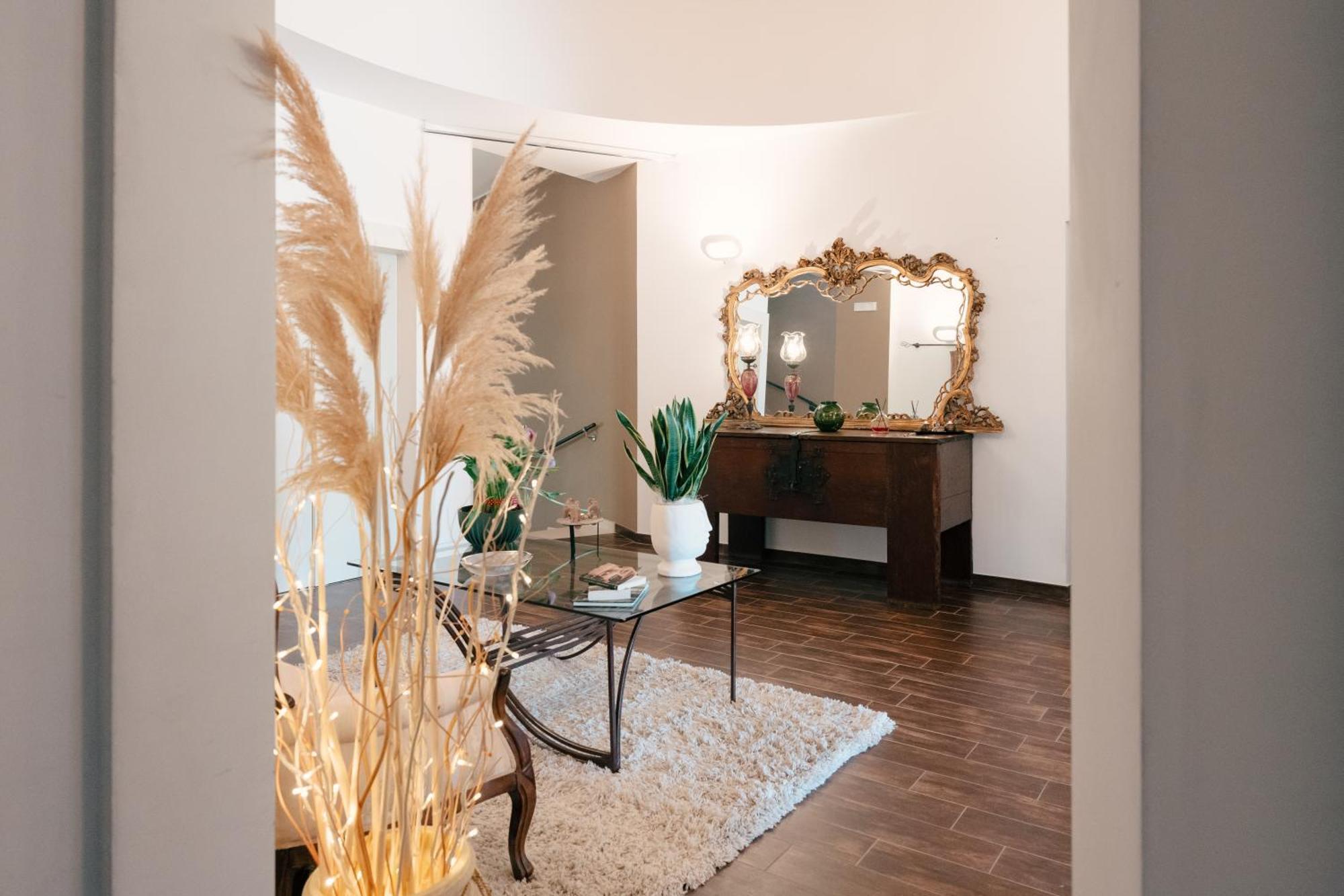 アックアヴィーヴァ・デッレ・フォンティ Zyra Garden Club Bed & Breakfast エクステリア 写真